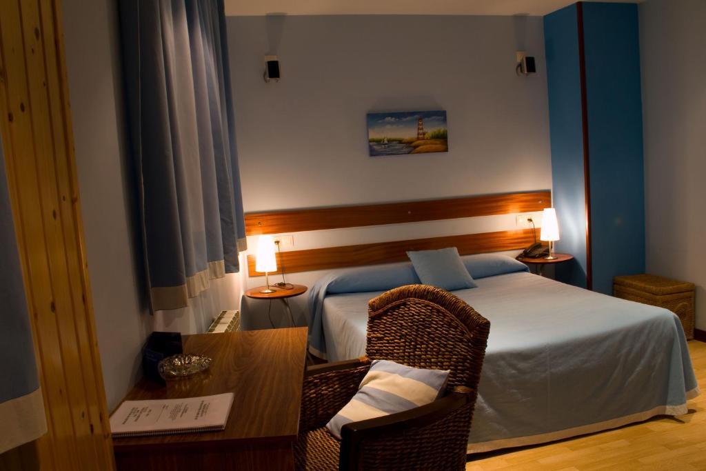 Hotel A. G. Porcillan Ribadeo Room photo